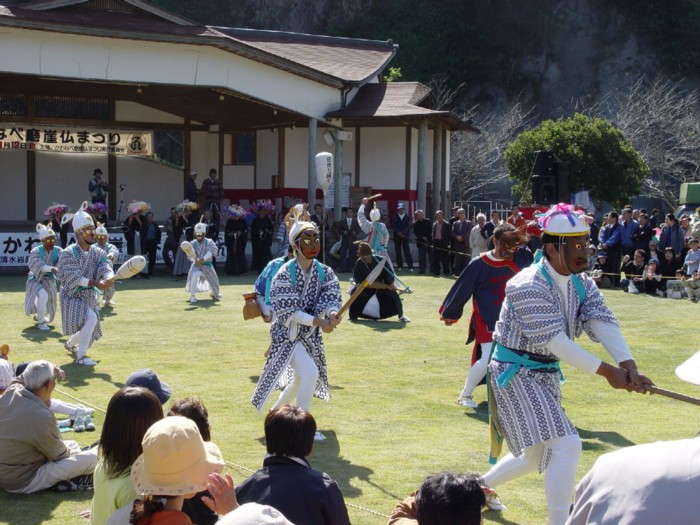 日送り踊り（全体）