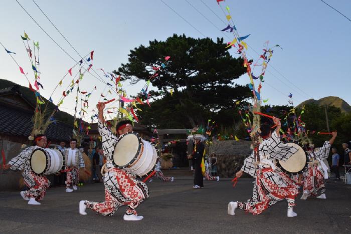 硫黄島八朔太鼓踊り1