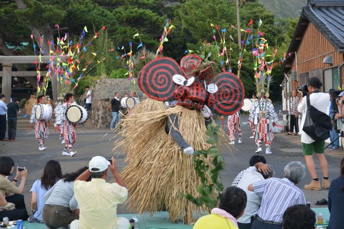 硫黄島八朔太鼓踊り2