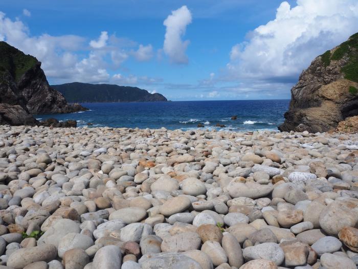 ホノホシ海岸の石