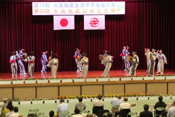 童子八月踊り研究会・古仁屋八月踊り研究会（瀬戸内町）