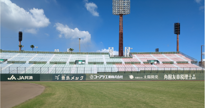 野球場3塁側