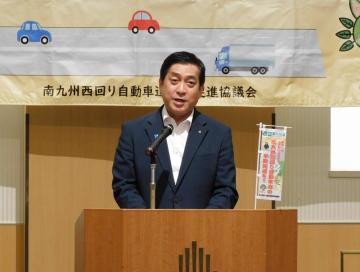 知事あいさつ写真