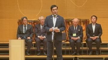 知事写真