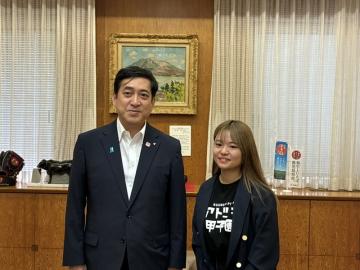 知事写真