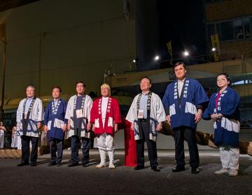知事写真