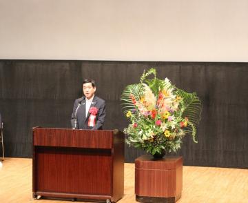 知事写真