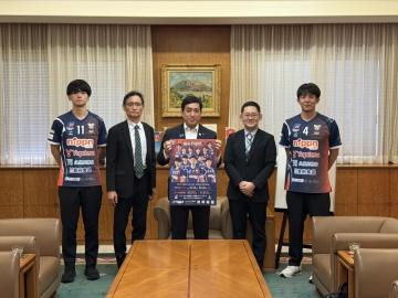 知事写真