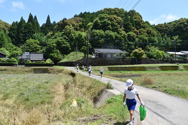 伊佐市立南栄小学校クリーン大作戦