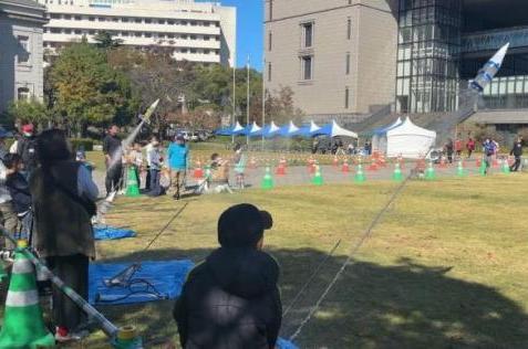 水ロケット打上げ