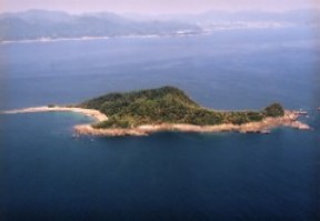 志布志湾の枇椰島