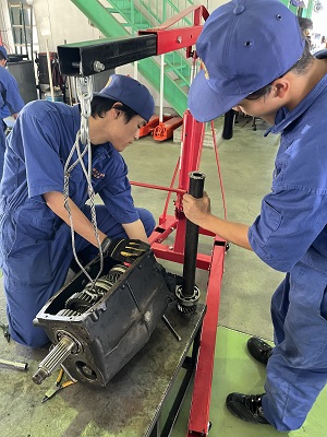 ミッション小