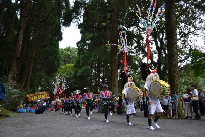 西上の太鼓踊り道楽の様子