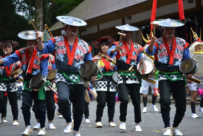 西上の太鼓踊り鉦