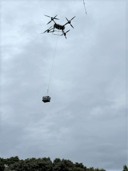 最新ドローン模擬飛行