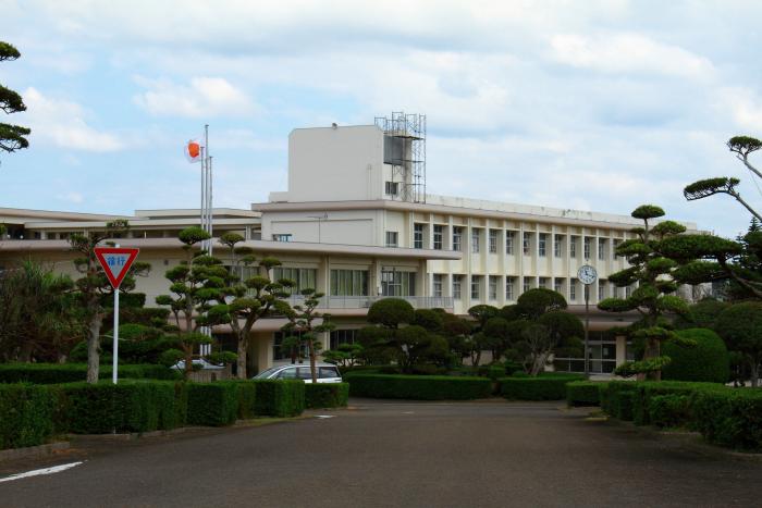 中央高校