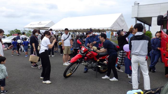警察