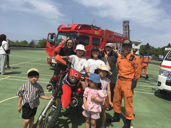 車両1
