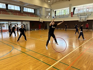 フープを使った運動