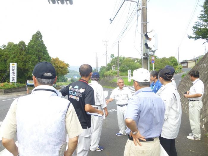 山川高校前交差点