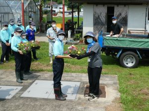 日置市での花の引き渡し