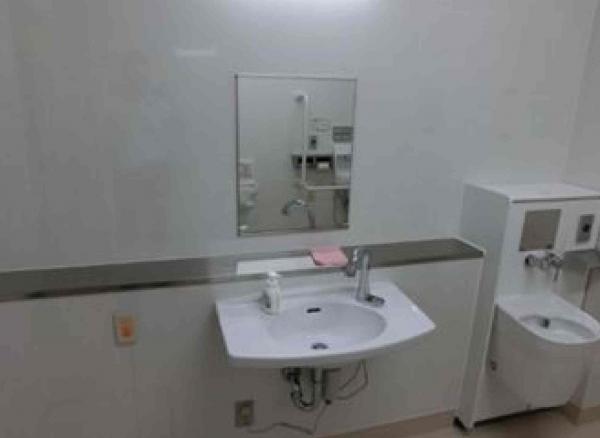 伊佐湧水警察署トイレ洗面台