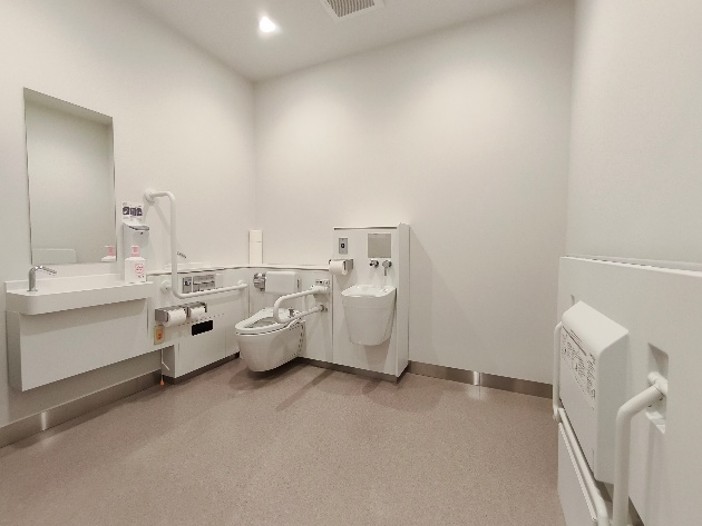 みらいリハビリテーション トイレ１