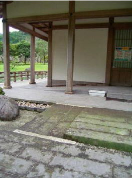 玄関屋内1