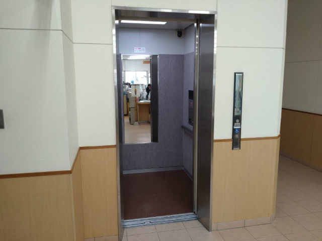 エレベーター