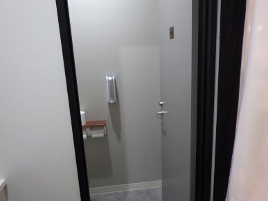 トイレ扉