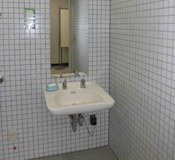 吉野支所トイレ手洗い